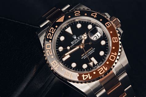 rolex gmt master bezel color.